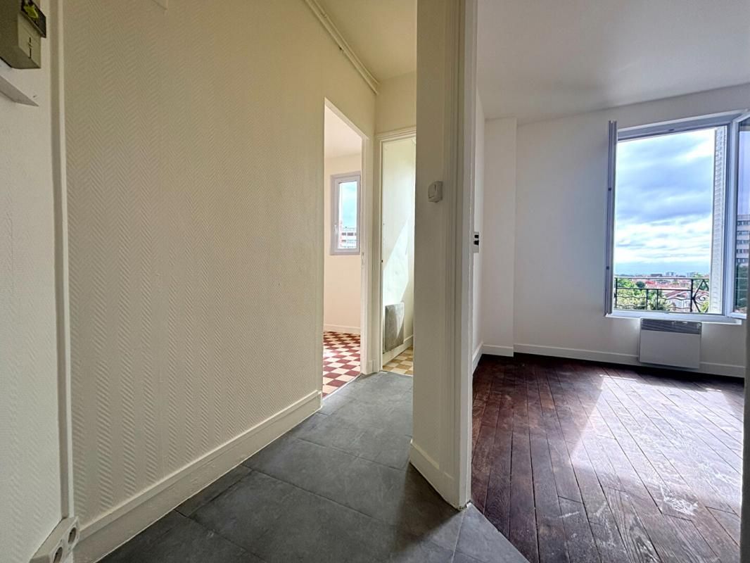 MAISONS-ALFORT Appartement Maisons Alfort 1 pièce quartier Charentonneau 3