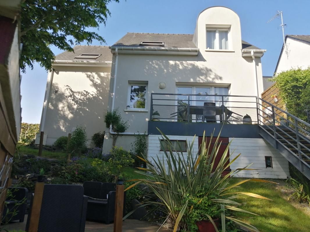 Maison 4 chambres avec garage et terrain clos aux Ponts-de-Cé - 405976