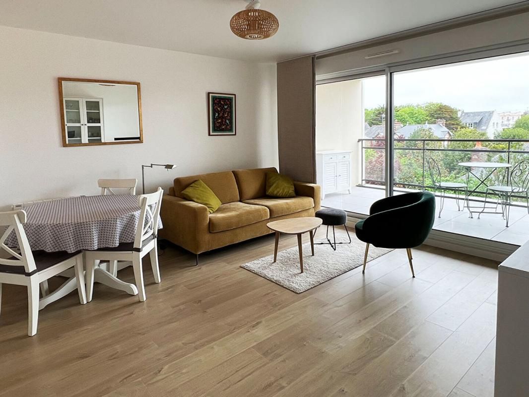 DINARD Appartement Dinard 2 pièces 46 m2 2