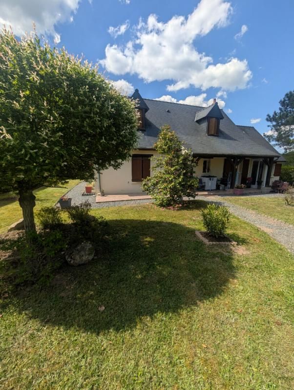 LA BREILLE-LES-PINS A VENDRE  49390 LA BREILLE LES PINS  MAISON 122 M²  AVEC GARAGE ET JARDIN 1