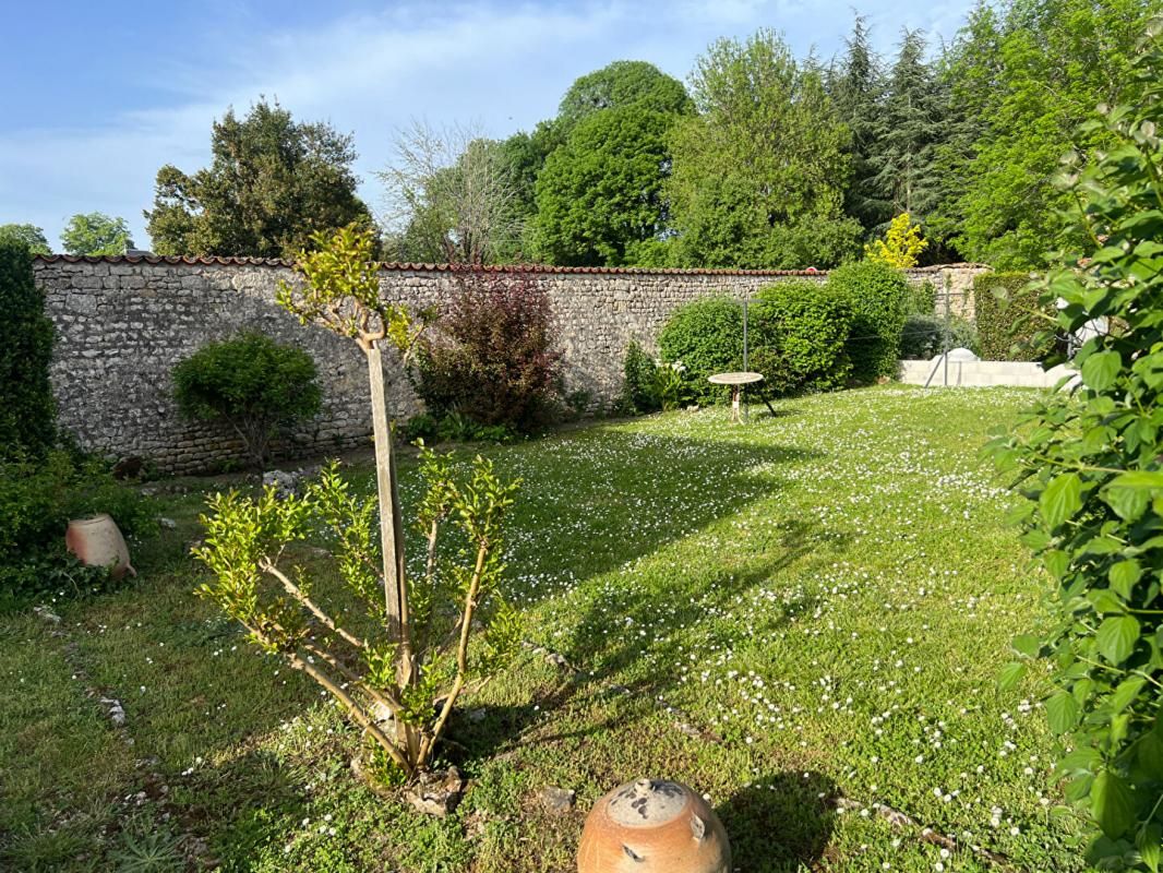 Maison Saint Maixent L Ecole 4 pièce(s) 116 m2