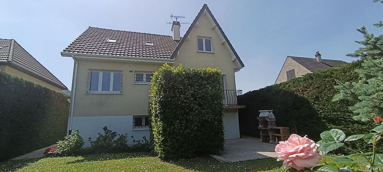 Maison Quincy Sous Senart 8 pièces 133 m2 au sol avec sous-sol total