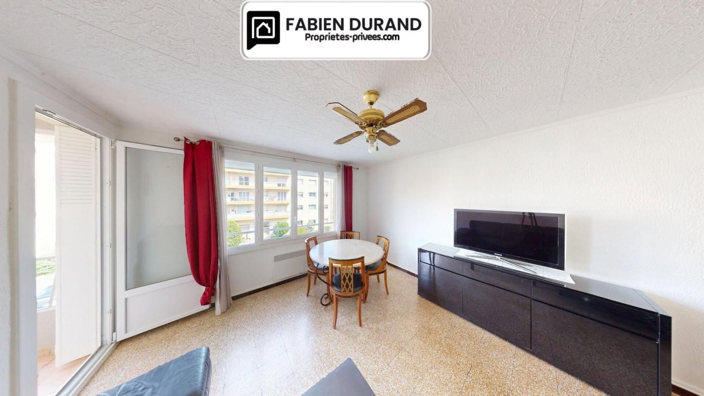 FREJUS Appartement traversant, 3 pièces avec 2 chambres 56 m² 3