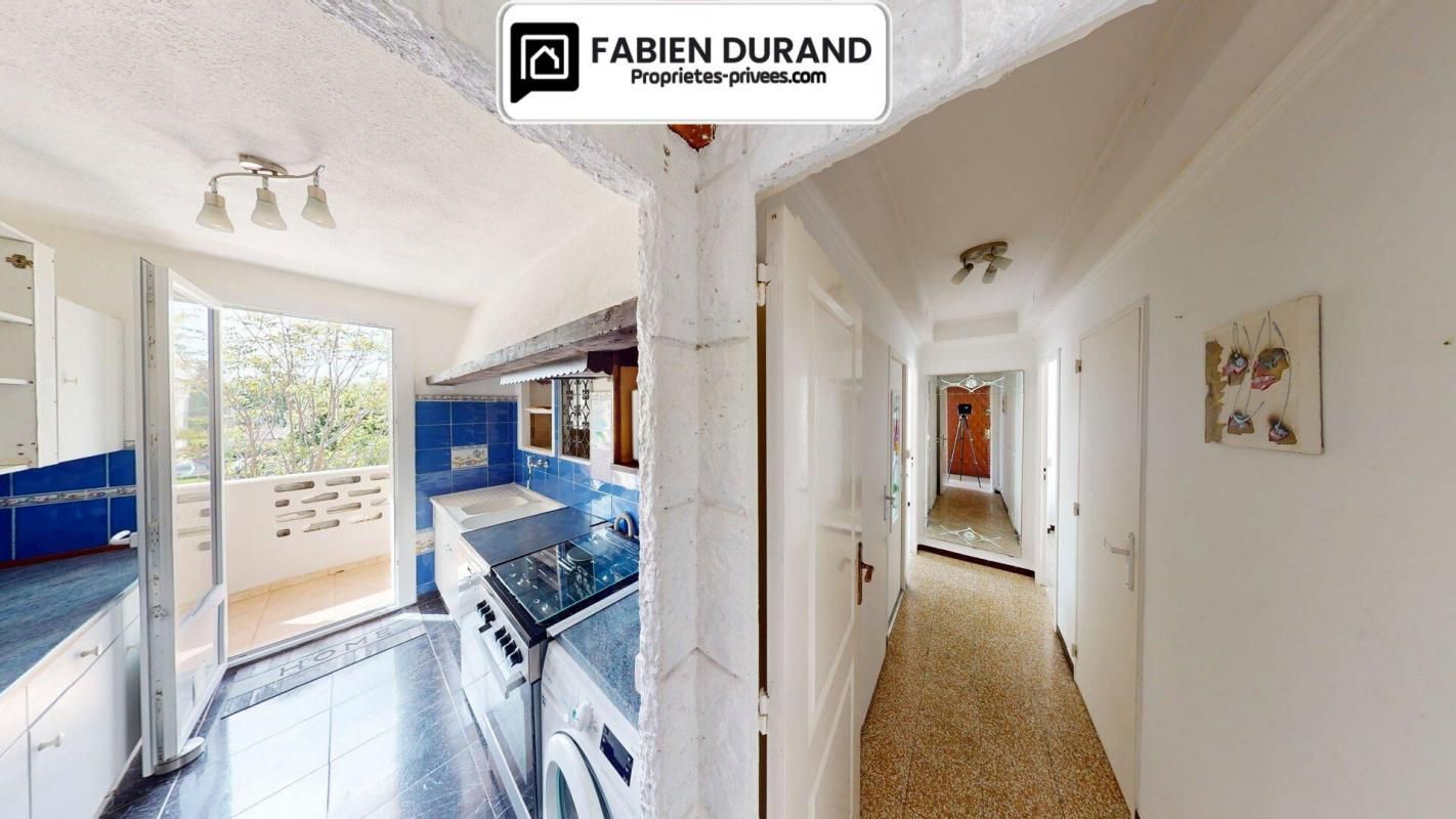 FREJUS Appartement traversant, 3 pièces avec 2 chambres 56 m² 4