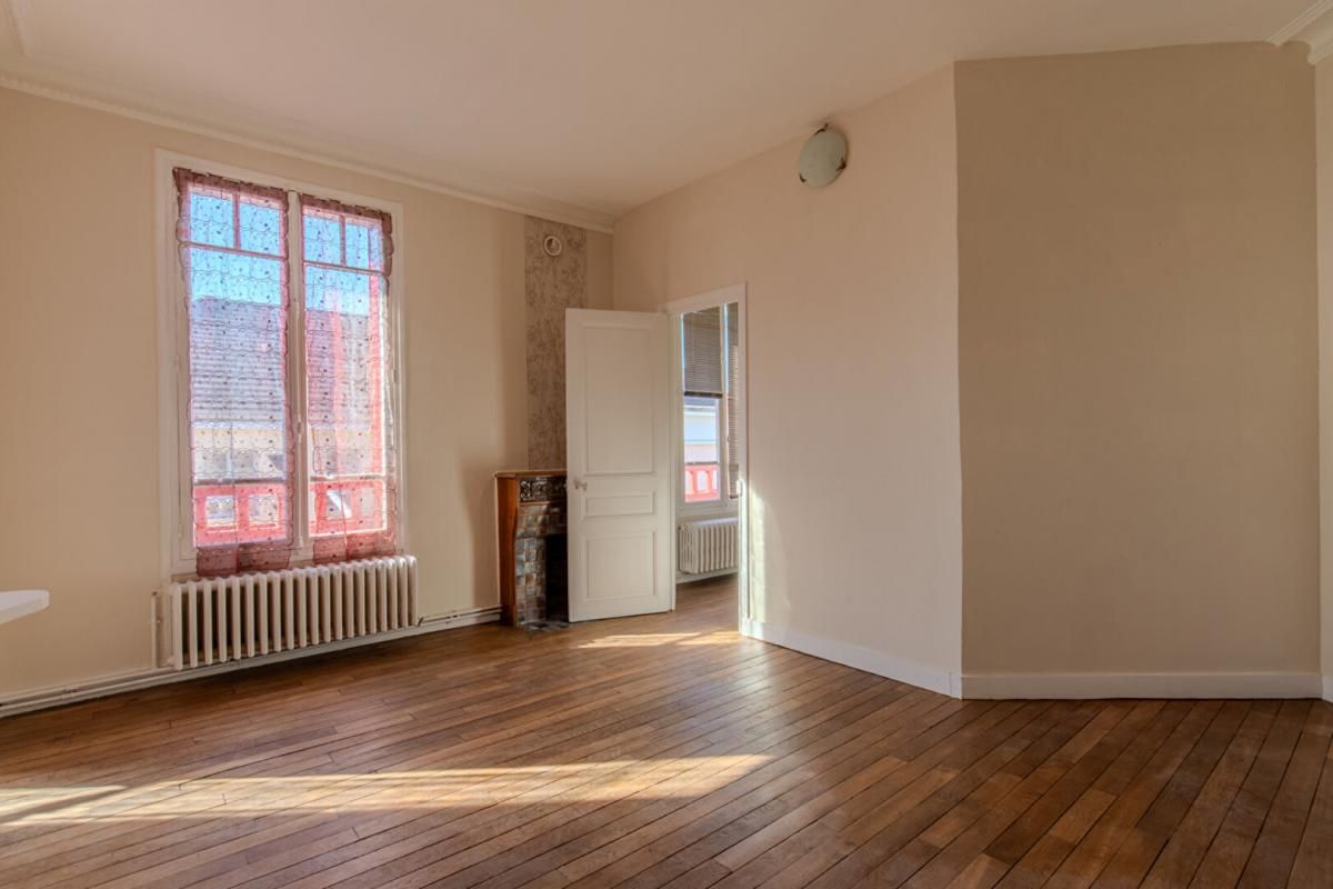 MEULAN-EN-YVELINES Appartement à louer au coeur de Meulan-en-Yvelines 3