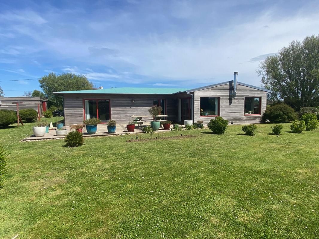 Maison plain pied en bois, 5 chambres, garage