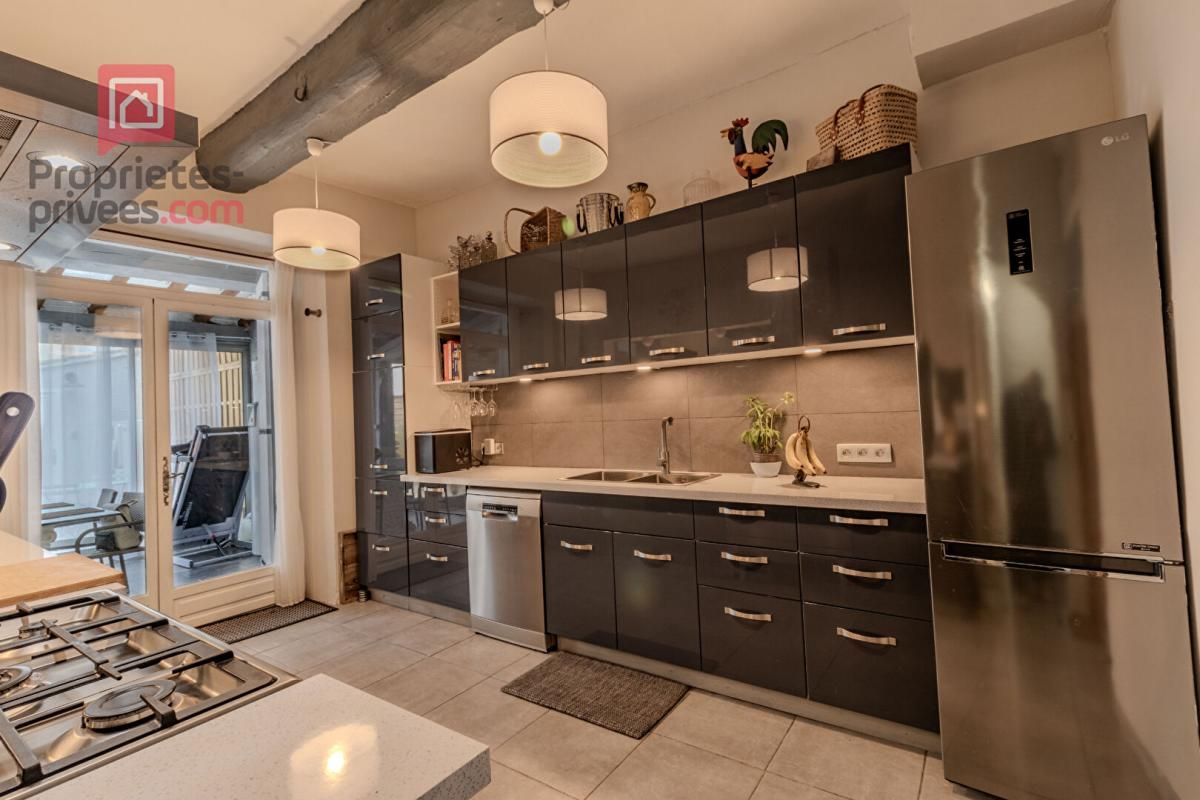 VEDENE NOUVEAU PRIX Maison de village Vedène centre 7 pièce(s) 144 m2, grand confort 2