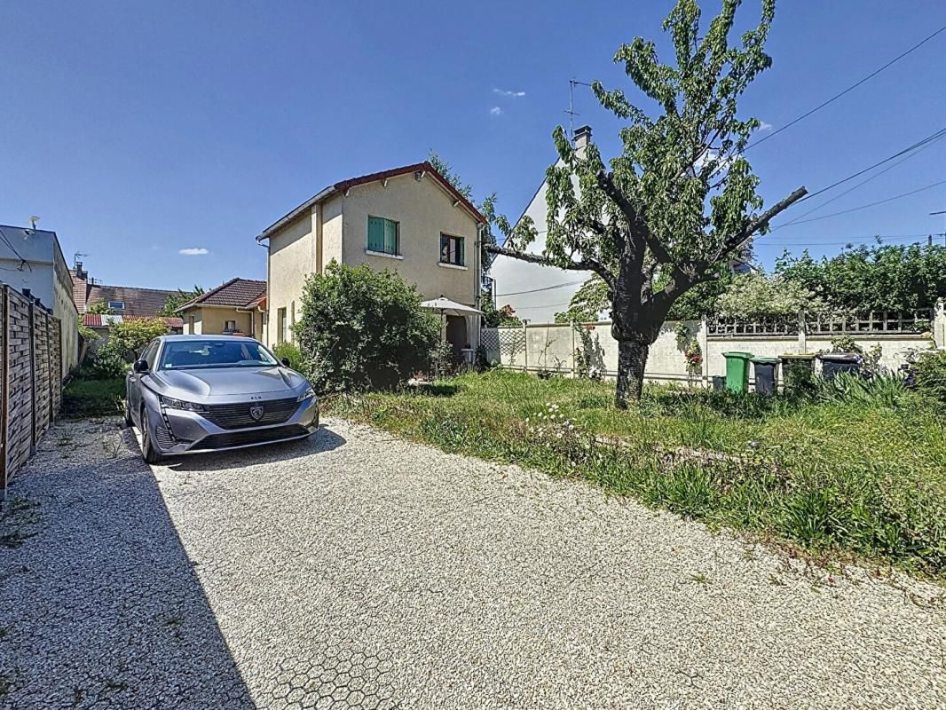 SAVIGNY-SUR-ORGE EXCLUSIVITÉ  MAISON FAMILIALE AVEC APPARTEMENT INDÉPENDANT & JARDIN ! 1