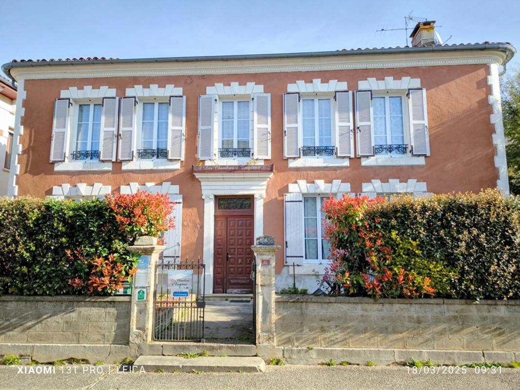 Maison d'hôtes  et gîte Poyanne