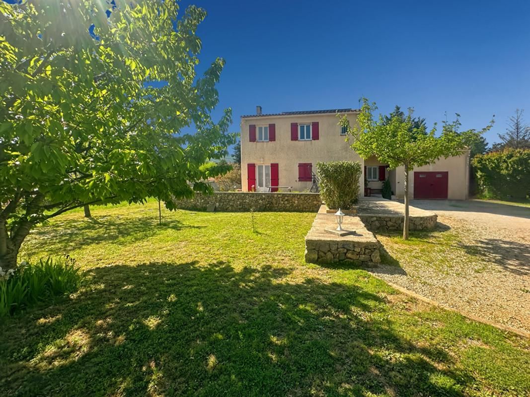 MAISON  6 pièce(s) 123.5 m2