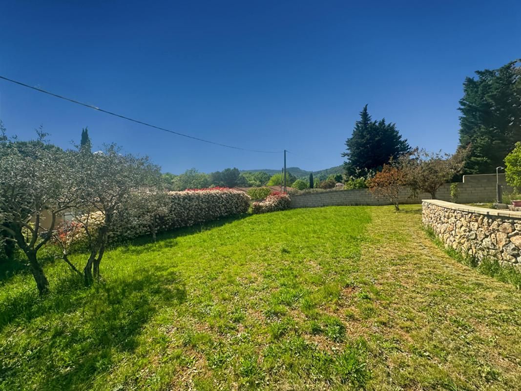 SAINT-MAXIMIN-LA-SAINTE-BAUME MAISON 6 pièce(s) 123.5 m2 2