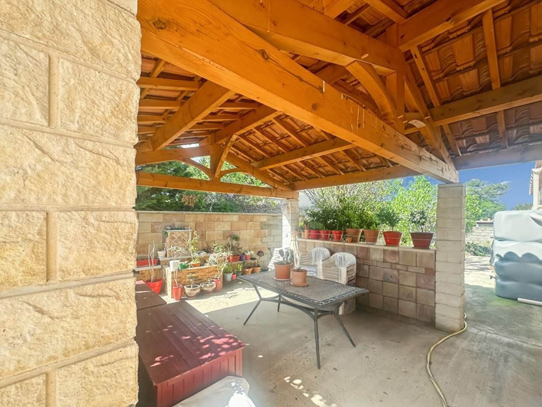 SAINT-MAXIMIN-LA-SAINTE-BAUME MAISON 6 pièce(s) 123.5 m2 4