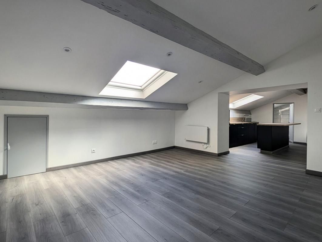 RIOM Appartement refait à neuf 1
