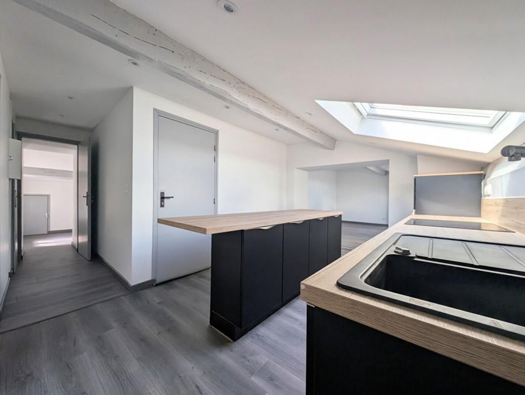 RIOM Appartement refait à neuf 3