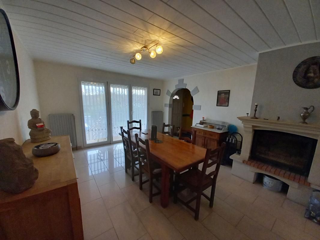 MONTIGNY-LES-VESOUL Maison 7 pieces de 98 m2 à Montigny les Vesoul à 169 000 Euros 2