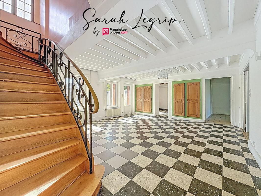 COMPIEGNE COMPIEGNE 60200 - MAISON FAMILIALE 256m2 / 6 CHAMBRES / 3 STUDIOS (location possible) / TERRAIN 894m2 4
