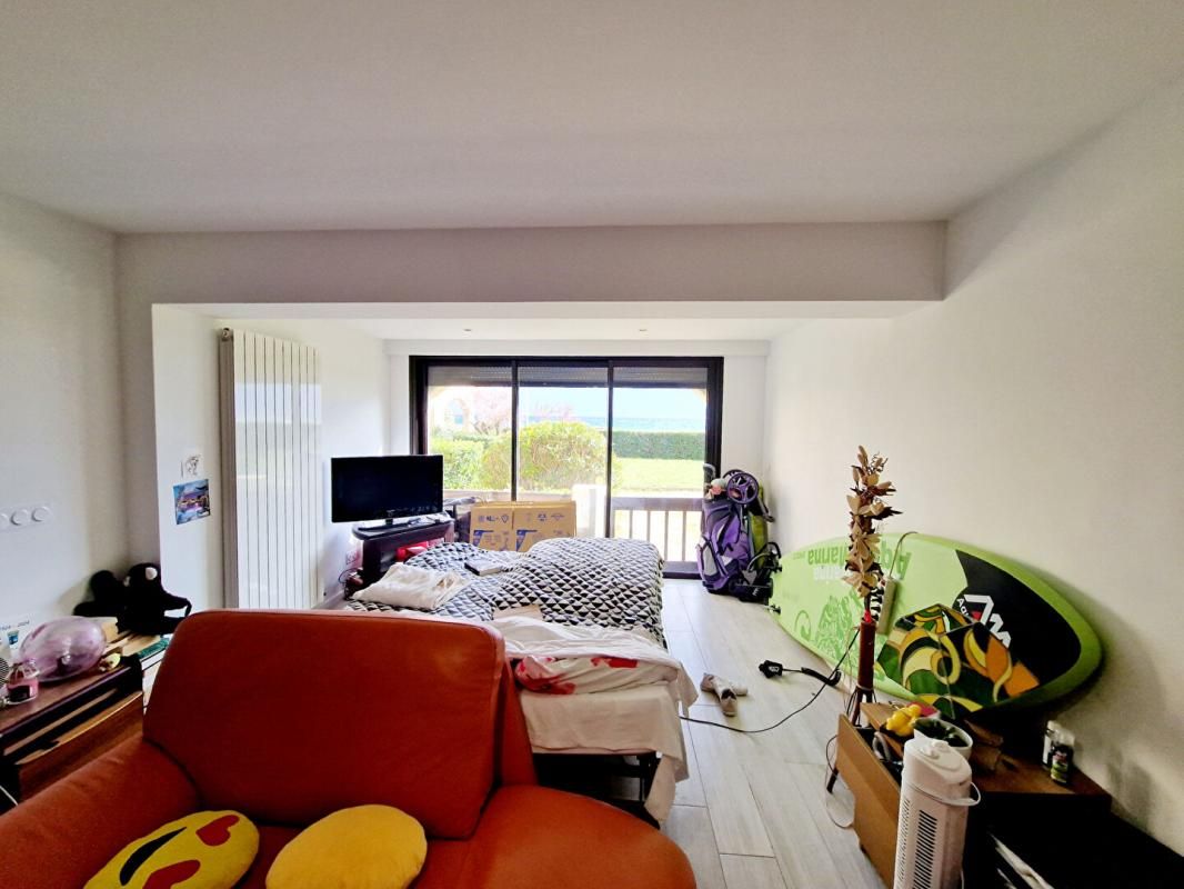 SAUSSET-LES-PINS A LOUER STUDIO FACE A LA MER SUR SAUSSET LES PINS 3