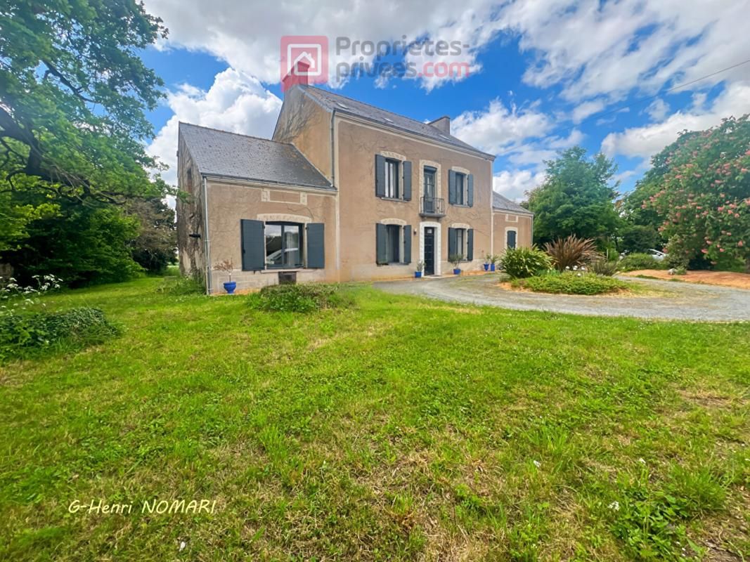 Maison Erbray 6 pièce(s) 170 m2, 3 Chambres, terrain de 5939m²