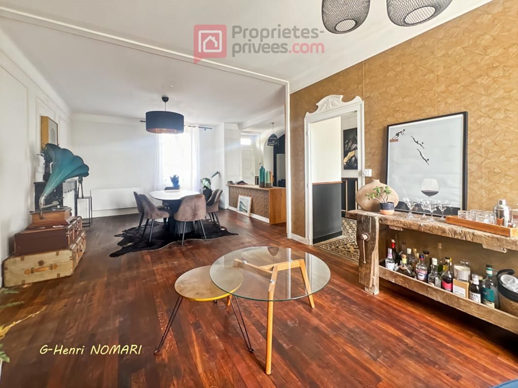 ERBRAY Maison Erbray 6 pièce(s) 170 m2, 3 Chambres, terrain de 5939m² 2