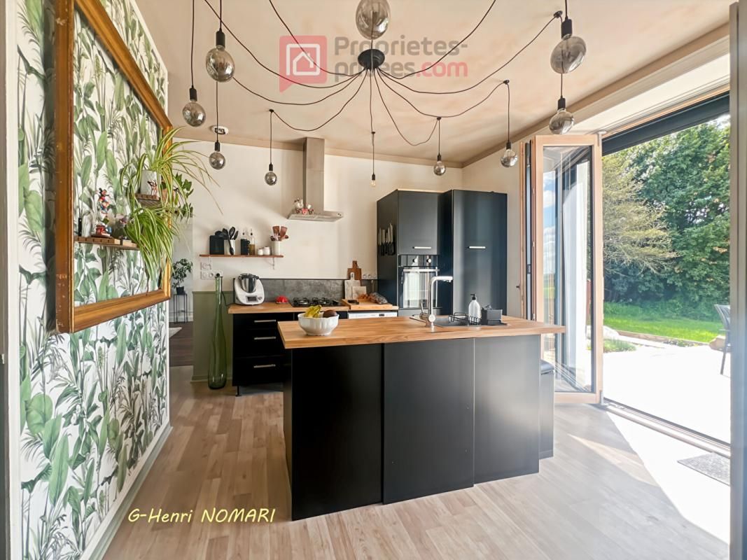 ERBRAY Maison Erbray 6 pièce(s) 170 m2, 3 Chambres, terrain de 5939m² 4
