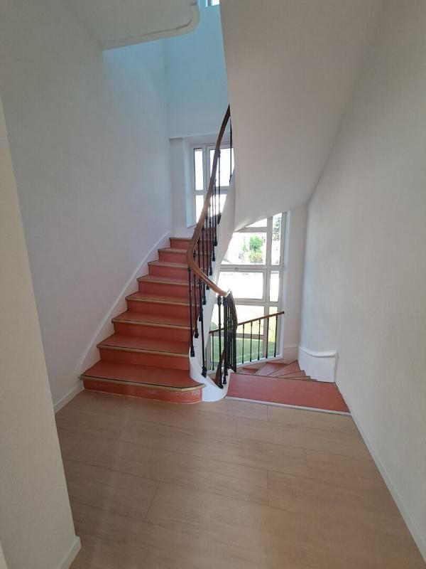 CHALONS-EN-CHAMPAGNE Appartement Chalons En Champagne 2 pièce(s) 44 m2 4