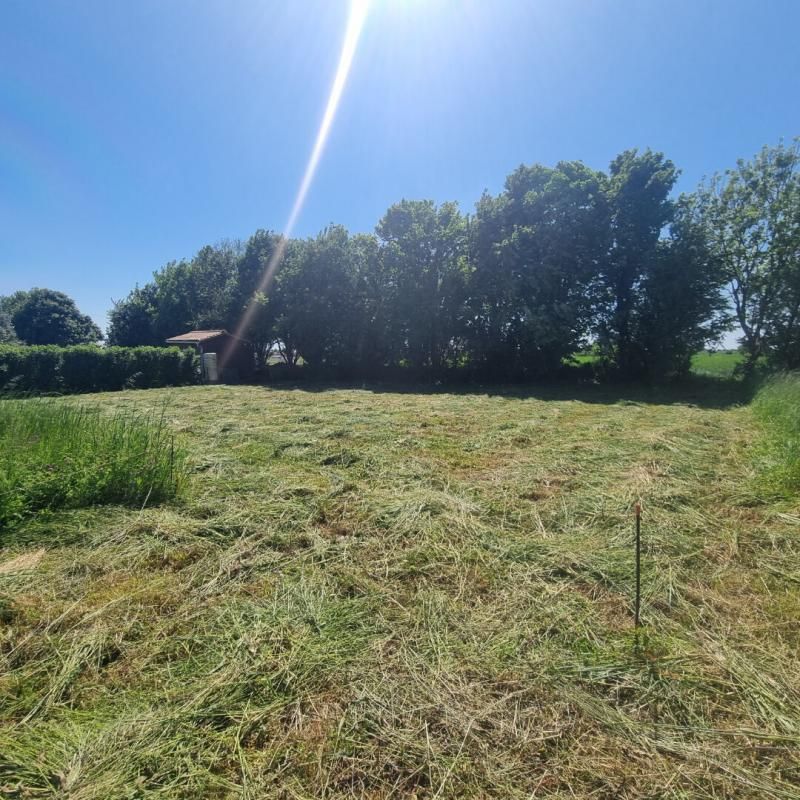 SAINT-BENOIST-SUR-MER Terrain Saint Benoist Sur Mer 542 m2 2