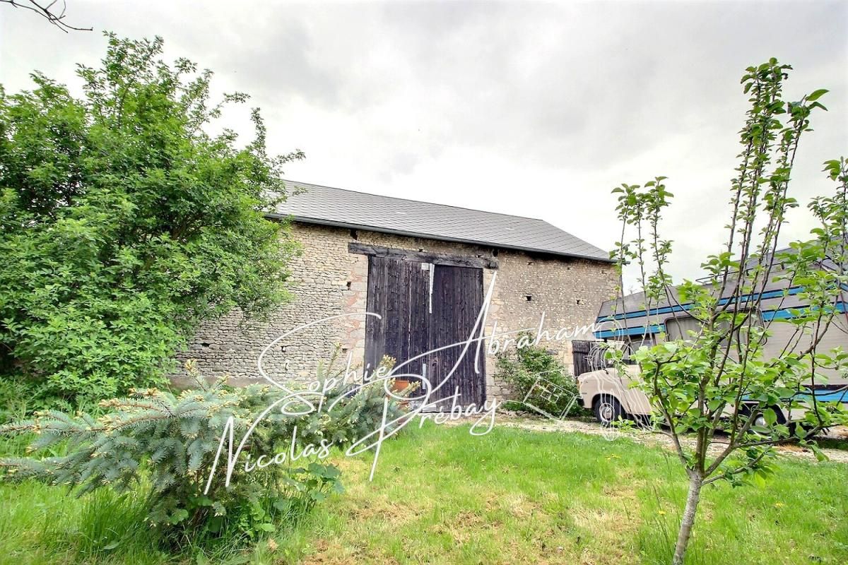 OINVILLE-SAINT-LIPHARD Maison avec grange et jardin 2