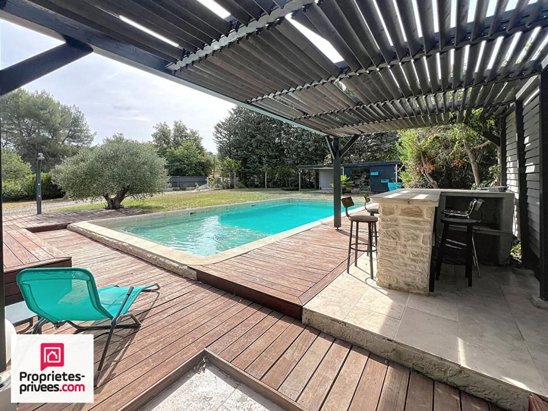 RIANS RIANS VILLA T7 200 M² AVEC PISCINE SUR 2200 M² CLOS 1