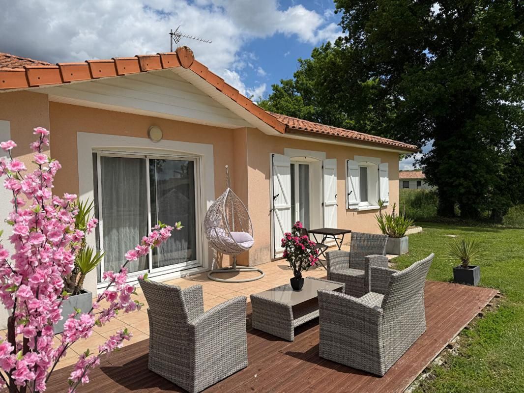 CAZERES-SUR-L'ADOUR Maison 4 pièce(s) 87 m2 1