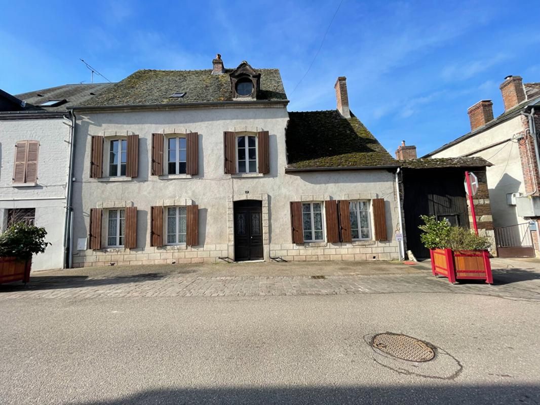 CHATEAU-RENARD Maison Chateau-renard 7 pièce(s) 177 m2 3