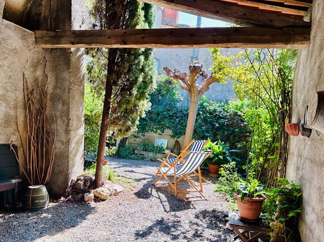 Maison de village avec jardin et garage à Azille (11700)