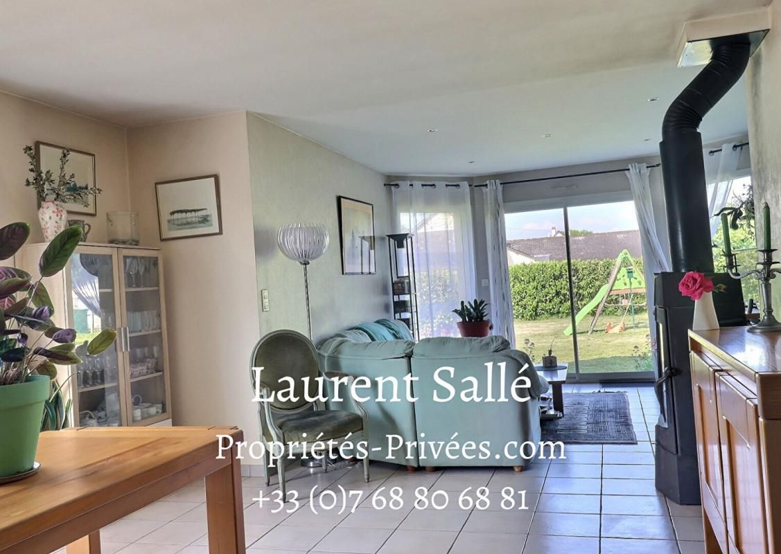 LES FOUGERETS Maison familiale de 7 pièce(s) 156 m2 4