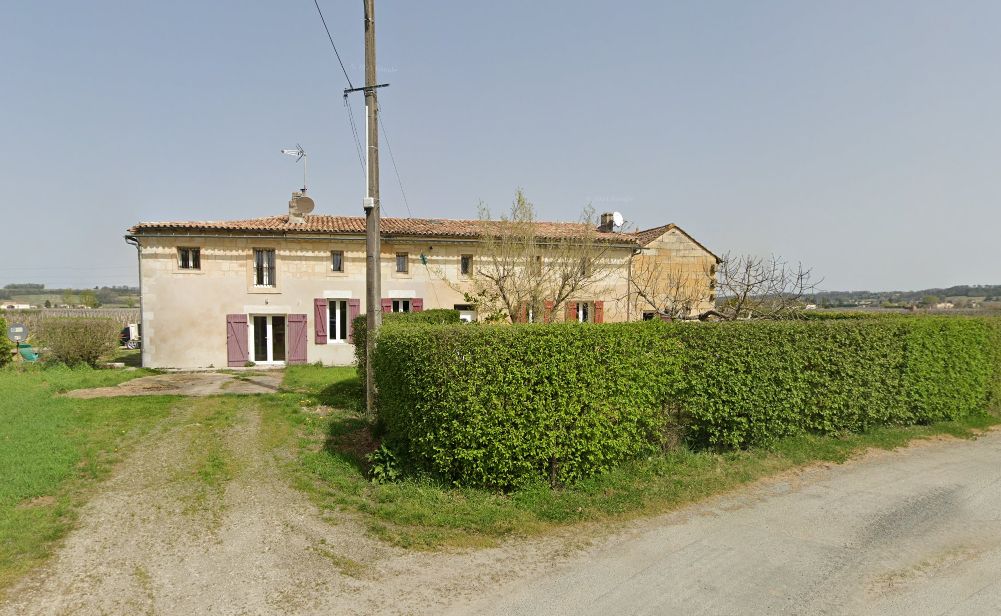 SAINT-MAGNE-DE-CASTILLON Rare ferme (8 pièces, 313 m2) sur son domaine en AOC Saint Emilion 3