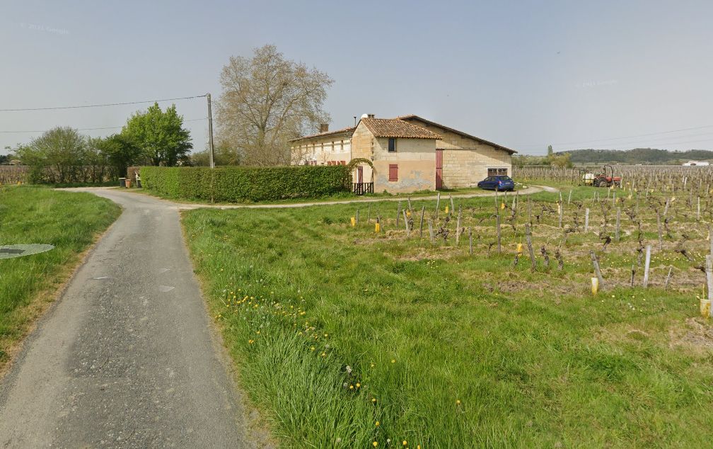 SAINT-MAGNE-DE-CASTILLON Rare ferme (8 pièces, 313 m2) sur son domaine en AOC Saint Emilion 4