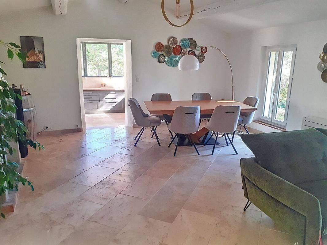 LA ROQUEBRUSSANNE Villa La Roquebrussanne 144 m2 sur terrain de 5689m² avec vue exceptionnelle 4