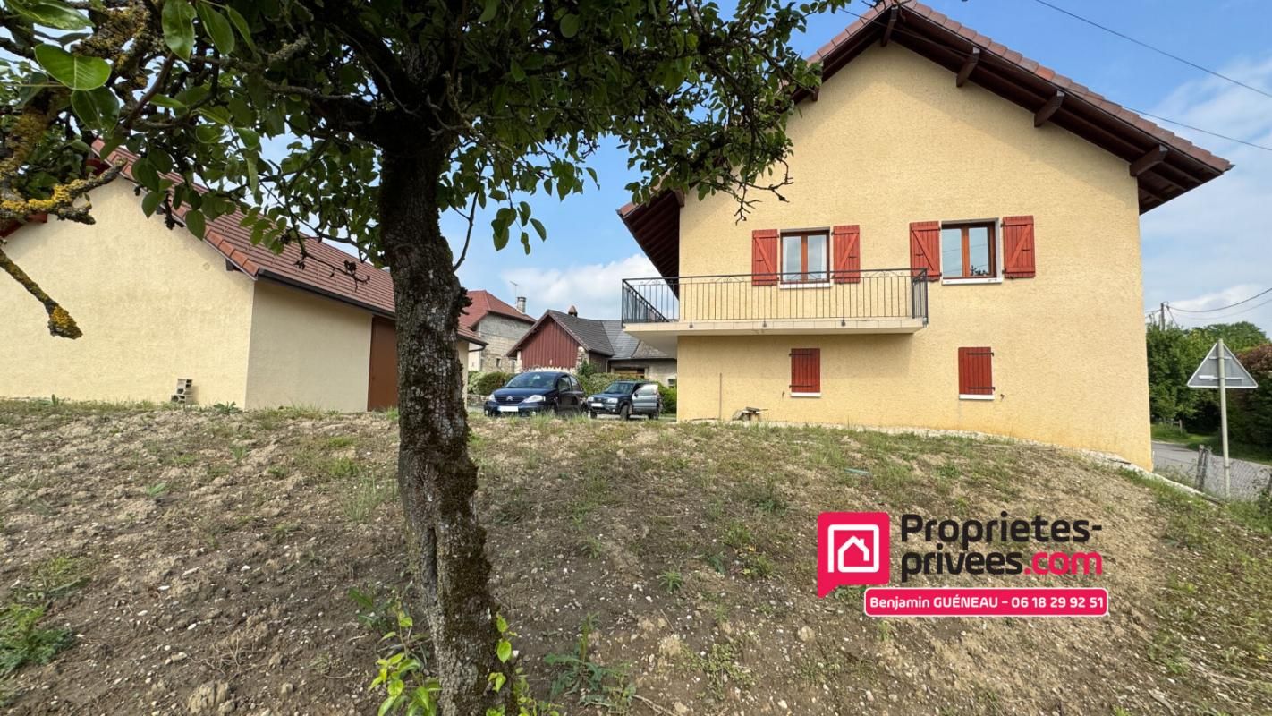 VERSONNEX Maison individuelle avec dépendance et fort potentiel 2