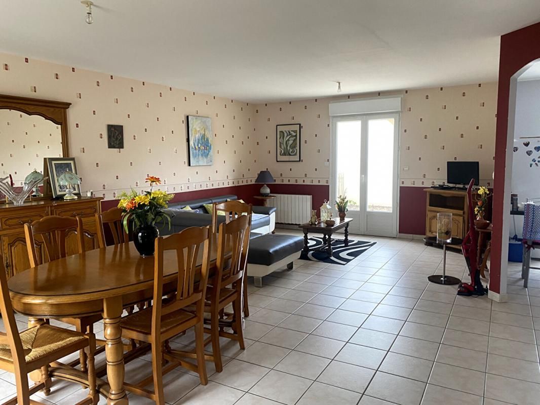 COURTILLERS Maison Courtillers 5 pièce(s) 87 m2 4