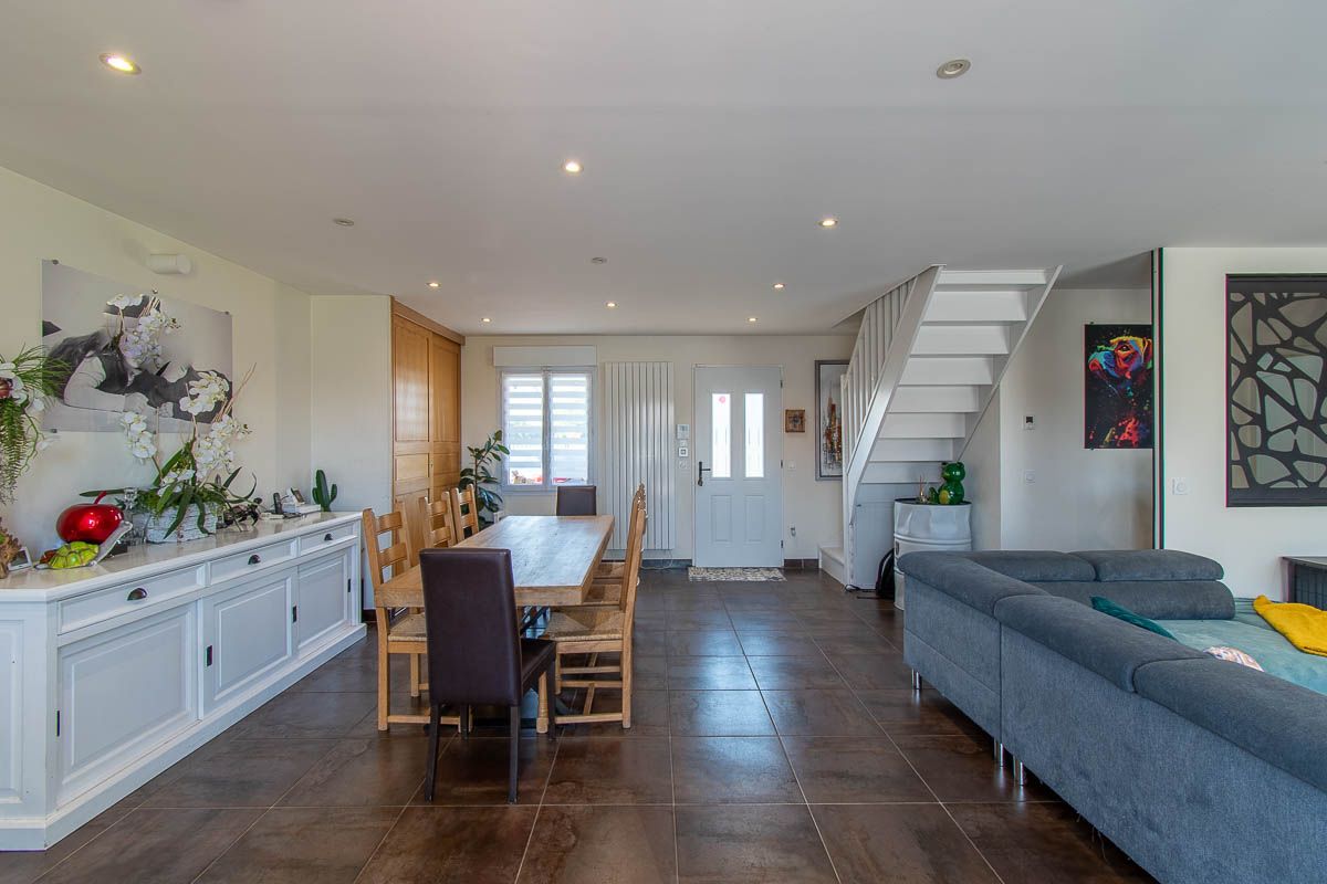 MEREAU Maison Mereau 5 pièce(s) 134.6 m2 3