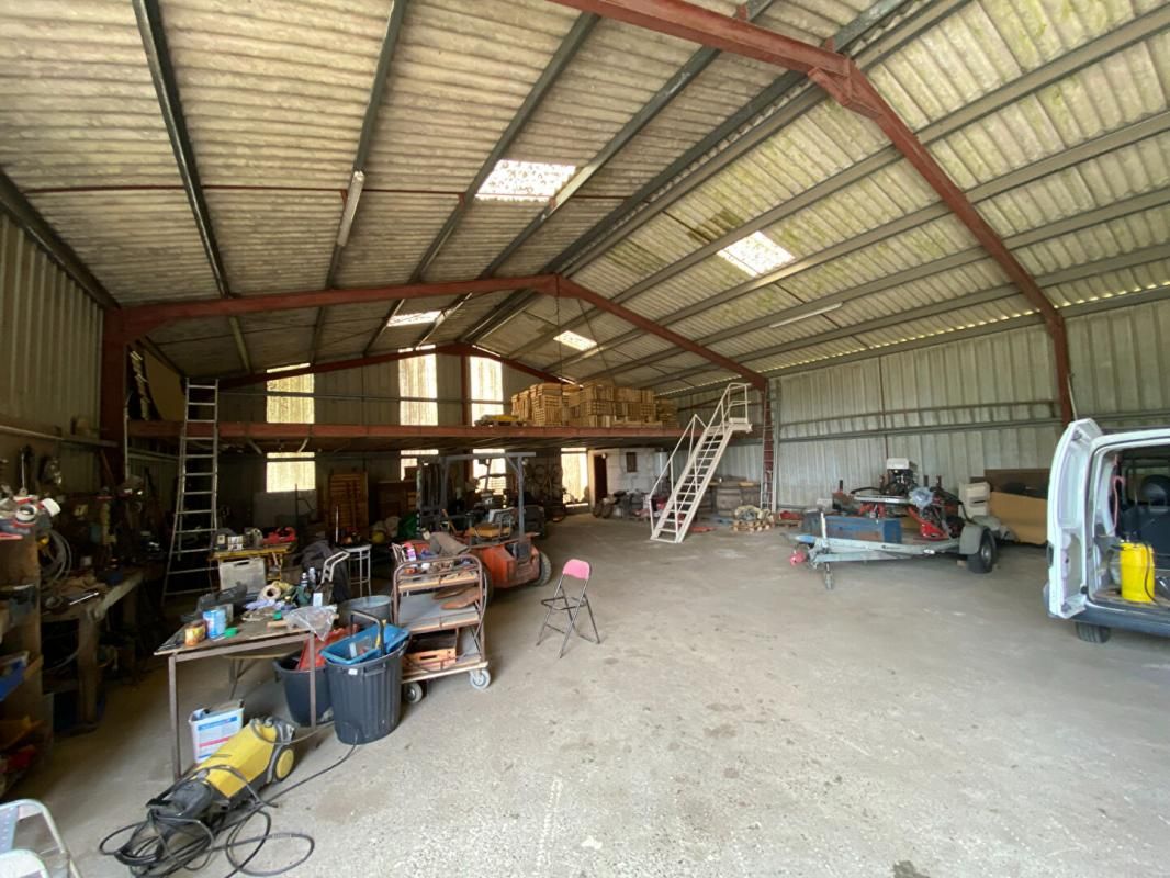 BIEUJAC Authentique Ferme en Pierre au Coeur des Vignobles, Terrain 6000 m² 3