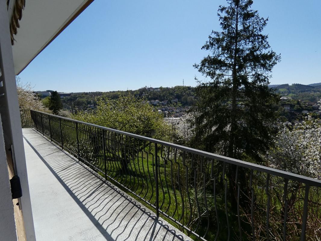 TULLE Maison sur les hauteurs de Tulle vue dégagée - au calme 1