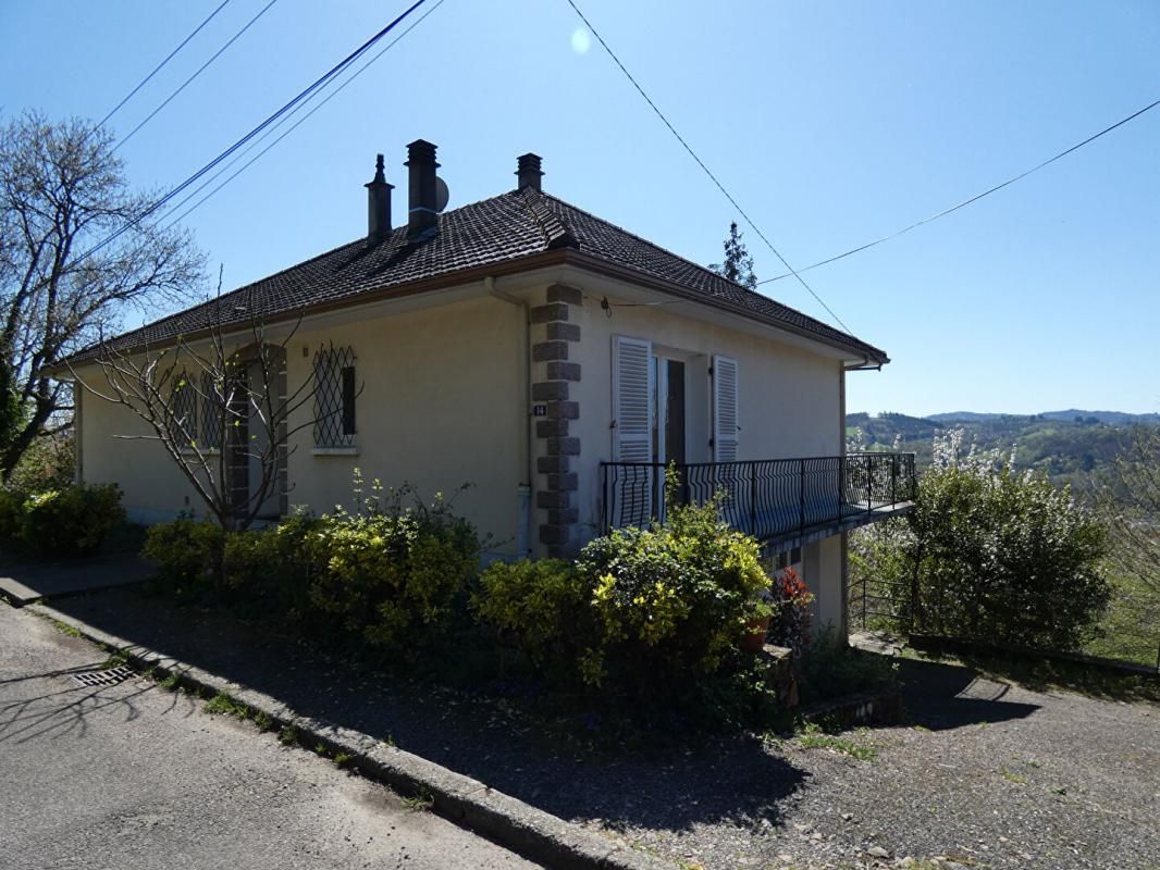 TULLE Maison sur les hauteurs de Tulle vue dégagée - au calme 3