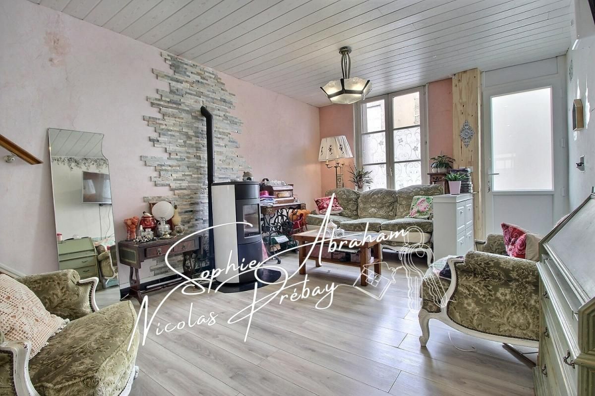 TOURY Maison rurale avec 3 chambres avec agréable cour et dépendance 3