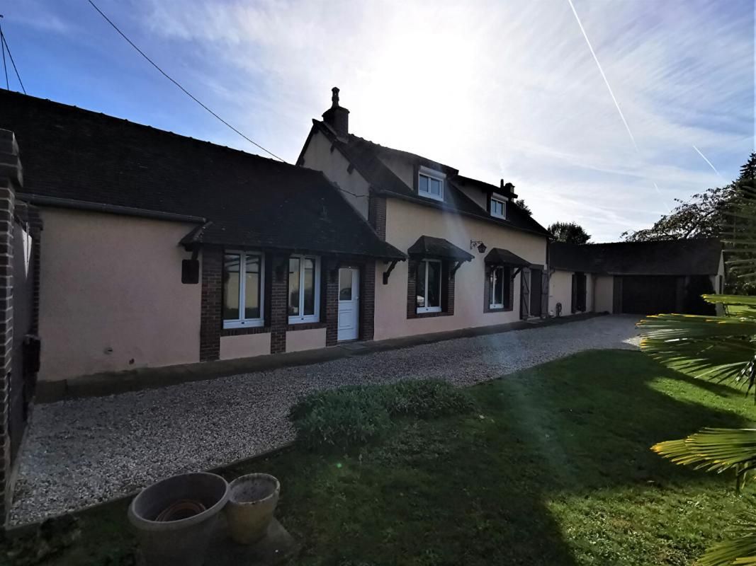 SAINT-GERMAIN-SUR-AVRE Longère 6 pièces 127 m², Saint Germain sur Avre (27320), pièce de vie 50m², 4 chambres, pièce à aménager, garage, abris bois, terrain clos de 981 m², prix HAI 228 770 uros 2