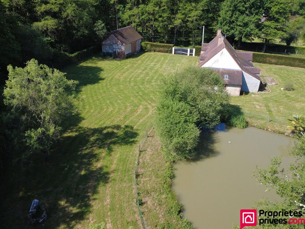 LE MOULINET-SUR-SOLIN Fermette et grange traditionnelles - Le Moulinet Sur Solin 7 pièce(s) 185 m2 2