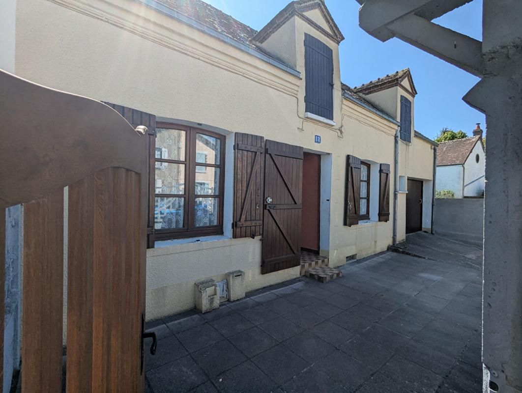 LA LOUPE Maison 64 m2 La Loupe 28240 2
