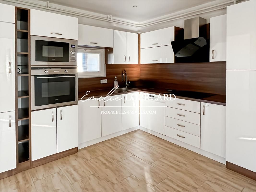 CHANGE MAISON Changé 6 pièce(s) 109 m2 avec PARCELLE A BATIR attenante 4