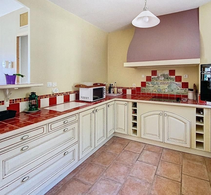 TAVERNES Maison traditionnelle 6 pièces de 162 m² à Tavernes 3