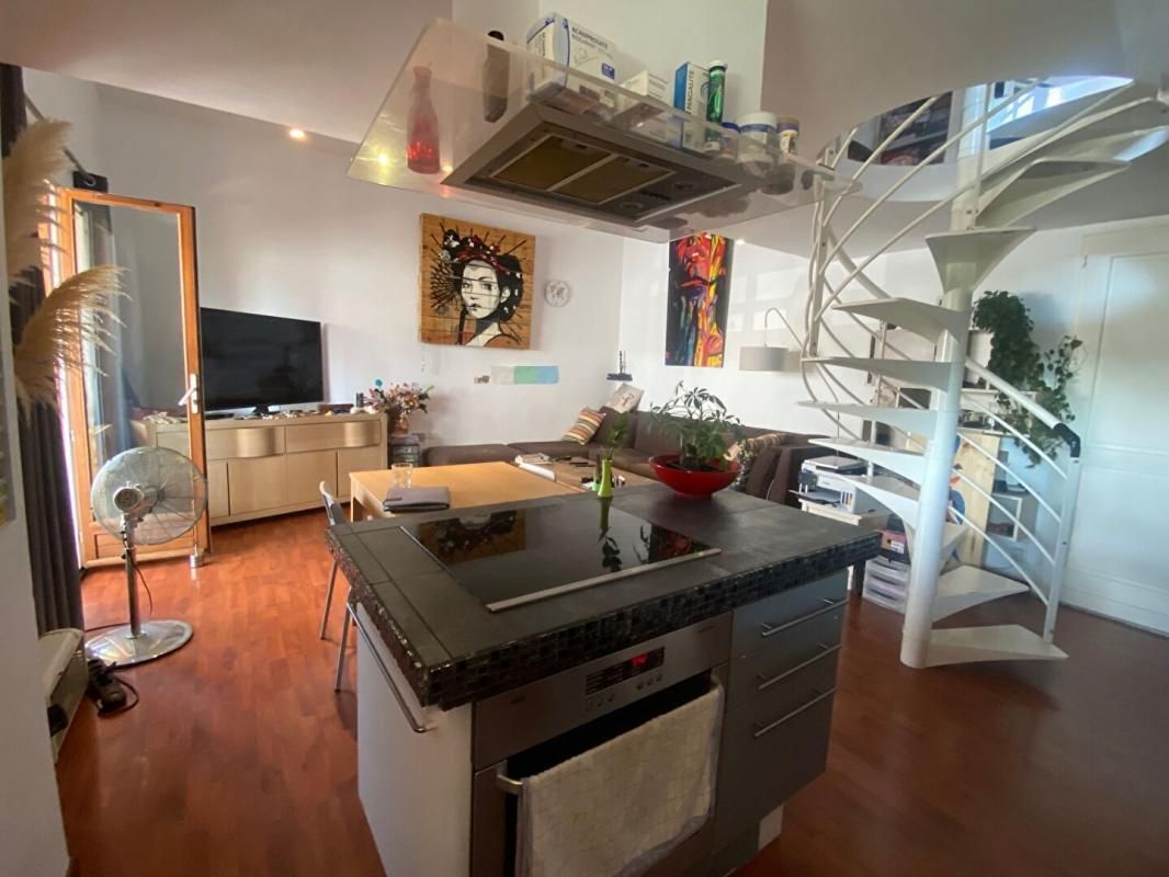 LA CIOTAT Appartement type 3 duplex dernier étage 1