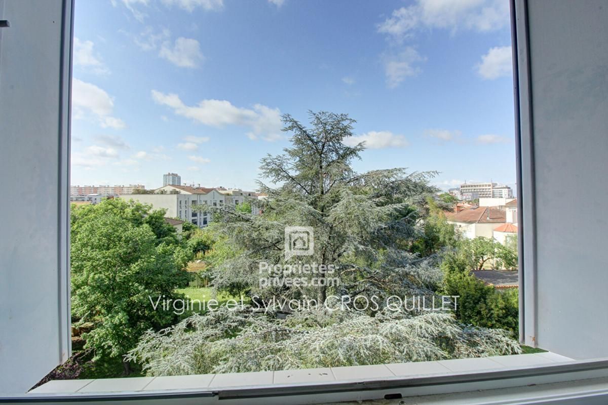 T3/T4 DERNIER ETAGE 68m2 500 m Metro