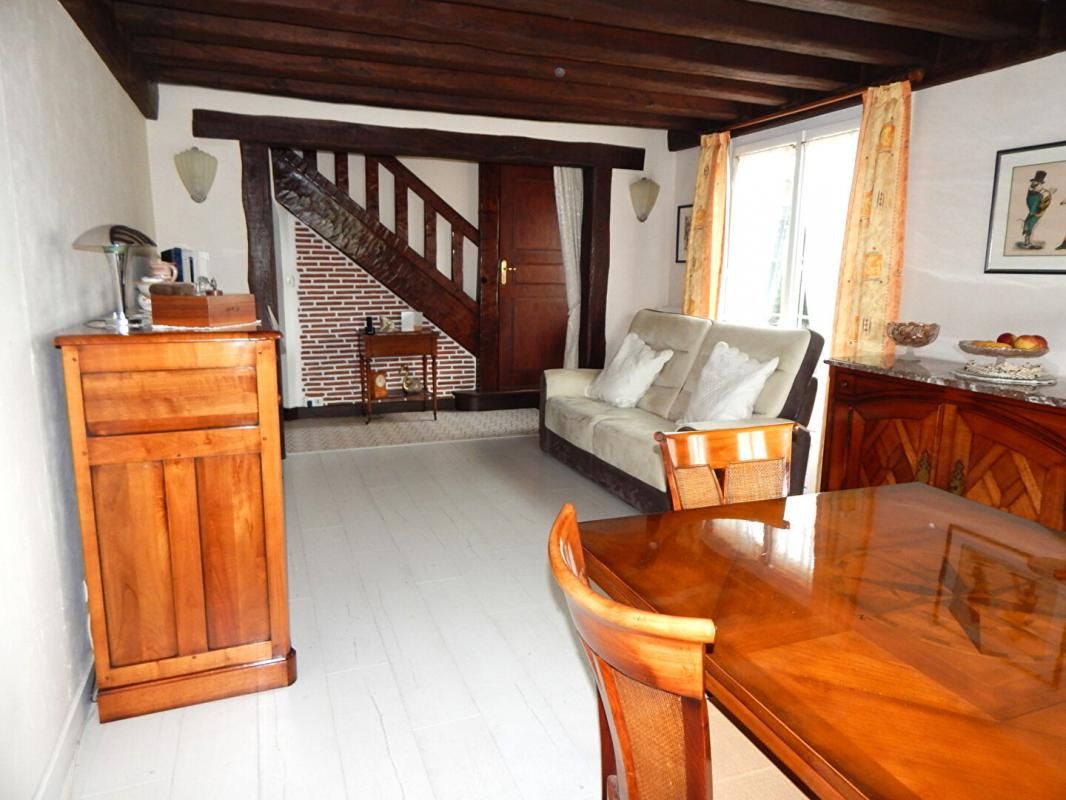 Maison Saran  quartier piscine 7 pièce(s) 126 m2